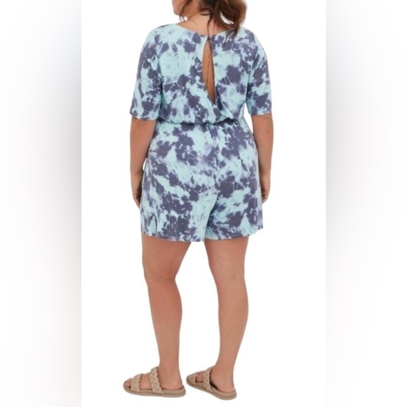 Torrid Blue and White Tie-Dye Romper - Picture 3 of 9